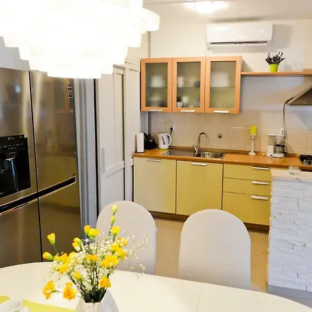 Apartment Apartman Modric *